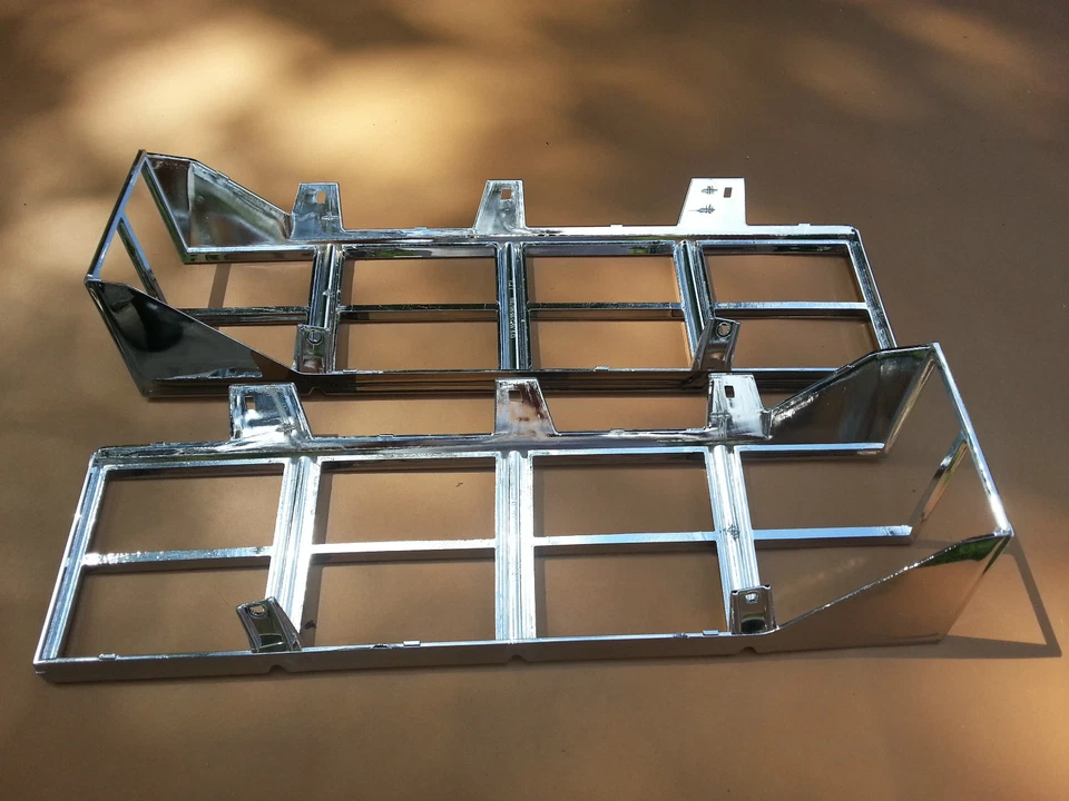 1979 - 1980 年雪佛兰蒙特卡罗新尾灯边框 — 第 2/3 张图片