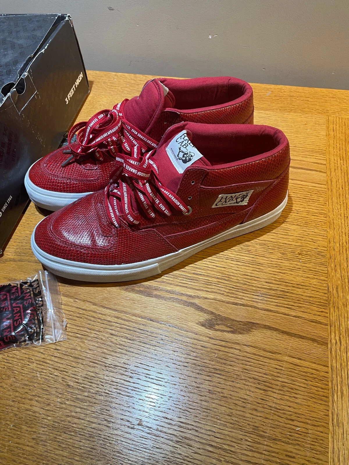 Taille 11,5   VANS x HUF Halfcab Vault LX rouge peau de serpent rouge suprême