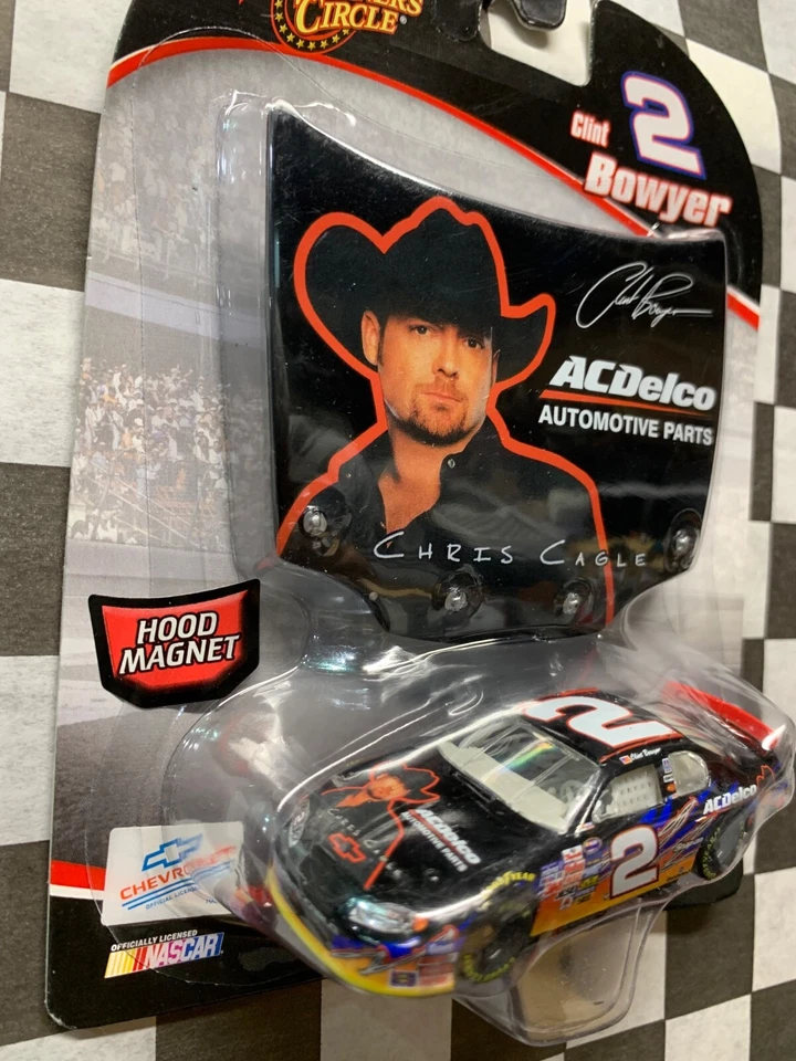 Clint Bowyer #2, 2005 AC Delco, Chris Cagle 1/64 Diecast Winners Circle  Foto 3 de 4
