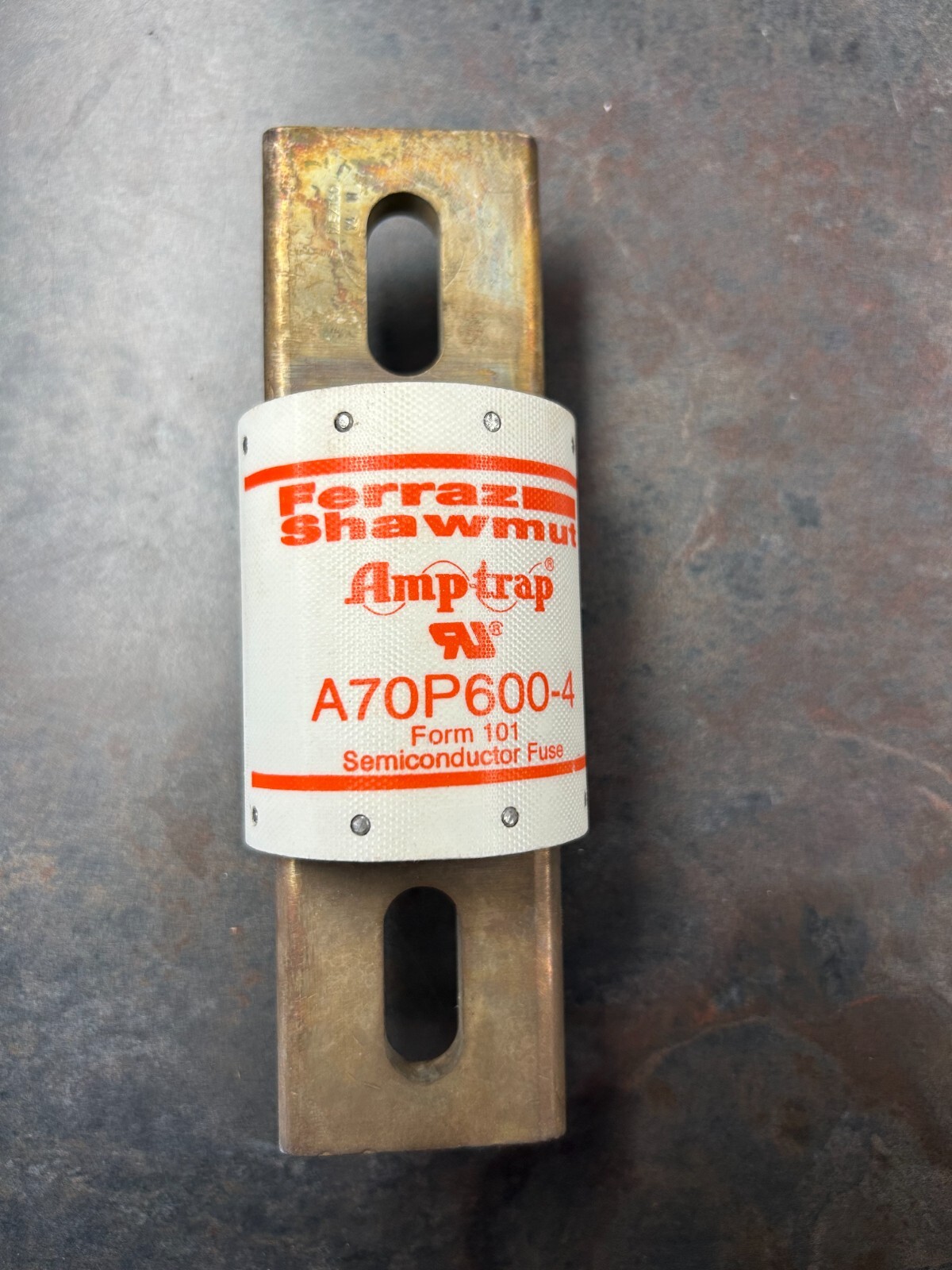 NEW MERSEN FERRAZ SHAWMUT A70P600-4 FUSE 600A