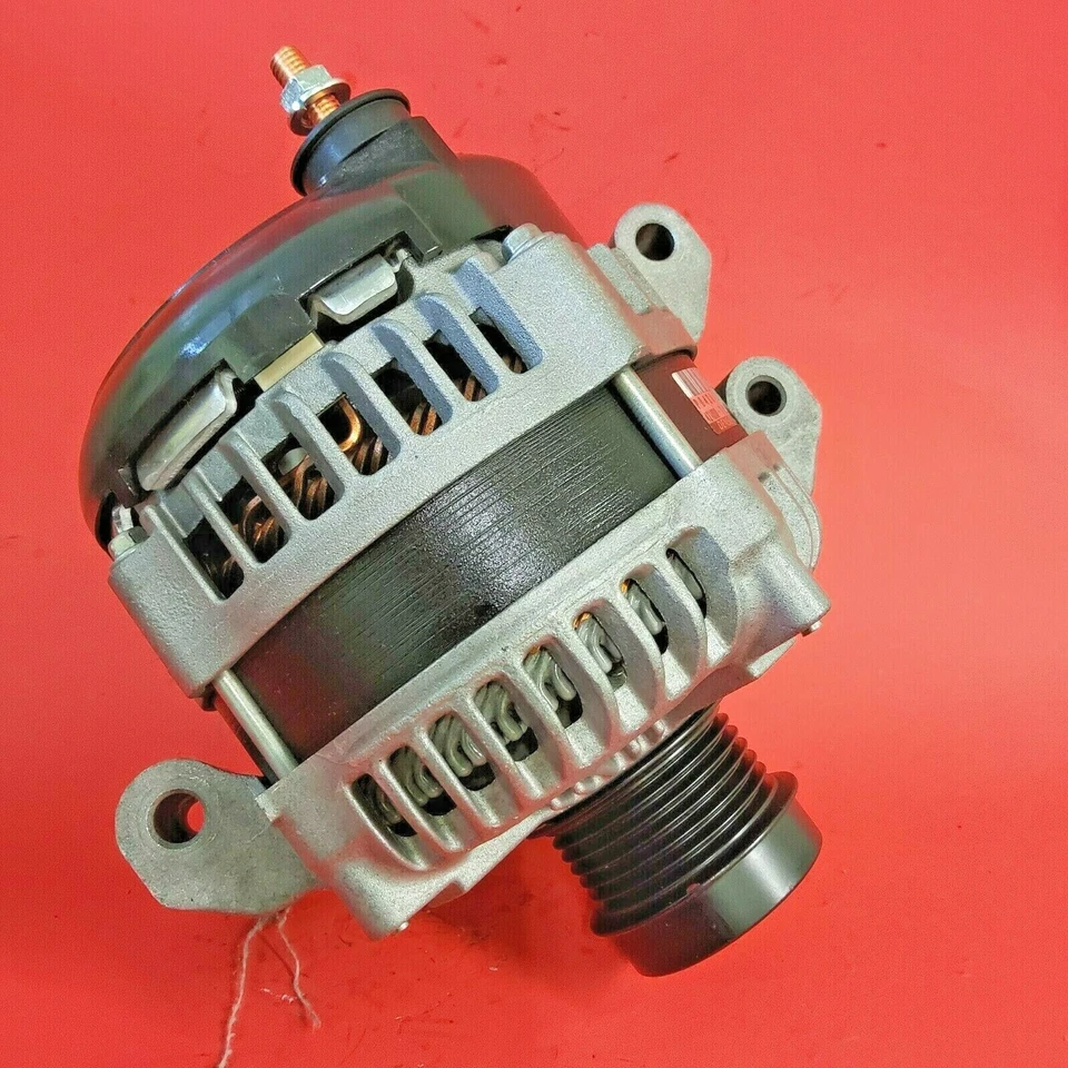 Alternador Jeep Grand Cherokee V6 3,6 litros 2011 2012 2013 2014 2015 220 amperios Foto 2 de 4