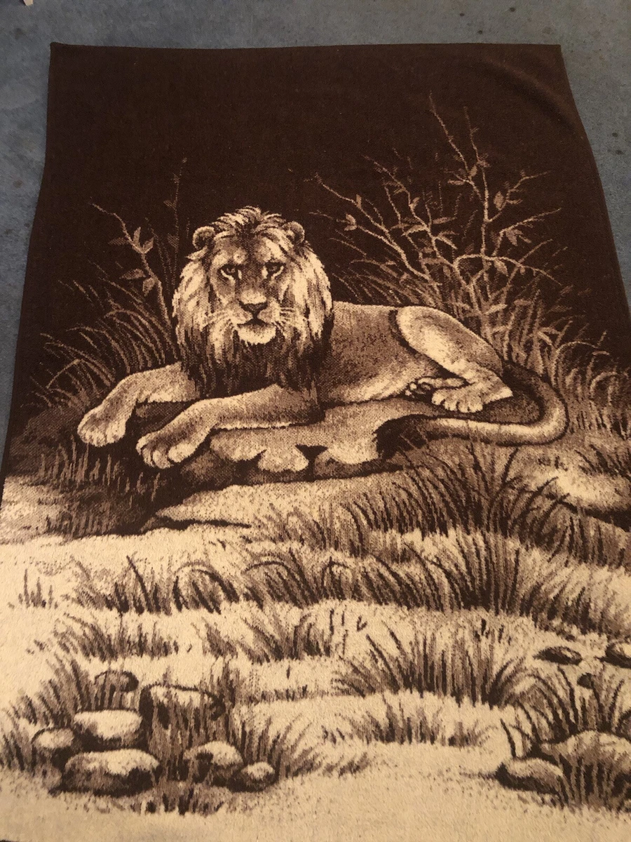 VTG Mora Son De Abrigo Reversible Throw Blanket Spain Brown Lion