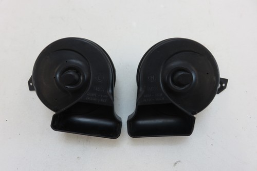 Mercedes R230 SL55 SL500 horn set, high and low tone FIAMM 2305420120 2305420220