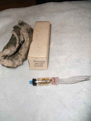 (1) NOS Raytheon JAN-CRP-5784WA Premo Vintage Peanut VACUUM TUBE NIB