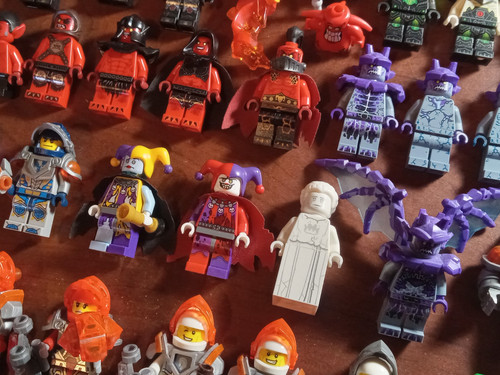 Lego Castle Nexo Knights Minifigure Huge Lot Fantasy Era Kingdoms Jester Dragon