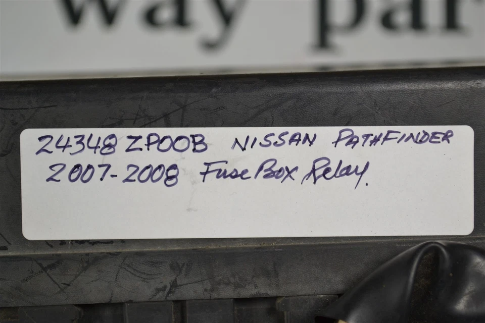 24348ZP00B Nissan PATHFINDER 2007-08 caja de fusibles relé caja de conexiones 1J7 513 B8 Foto 3 de 4