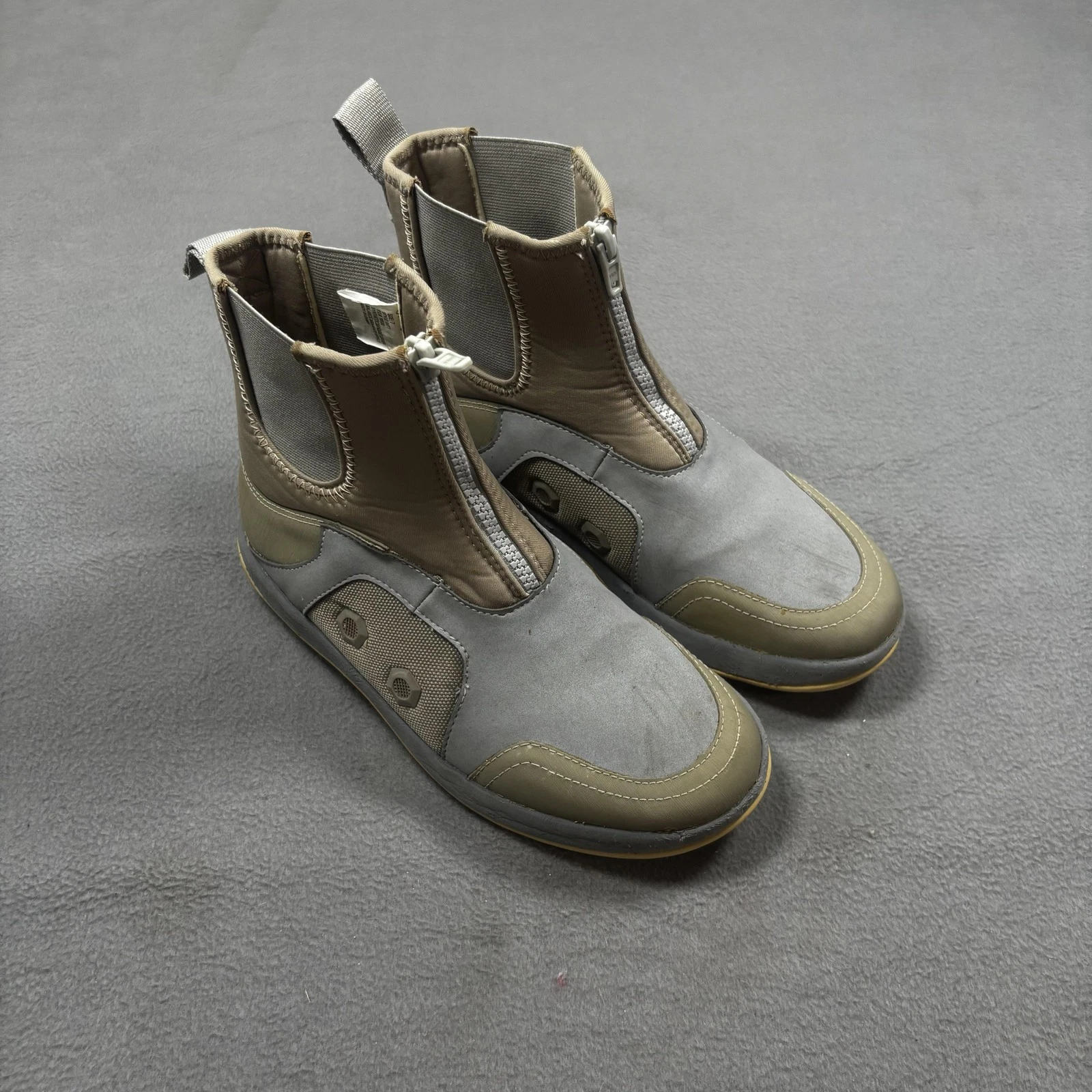 Orvis CATT Ankle Boots Shoes Size 7 Gray Tan Zip Front Water Resistant Outdoor