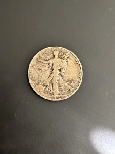 1945 Walking Liberty Half Dollar 90% Silver - No Mint Mark - VG Circulated Coin