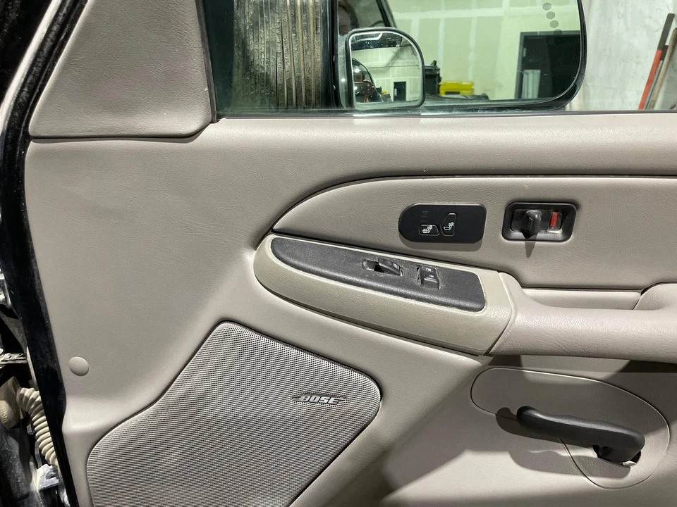 2004 - 07 Chevy Silverado 3500 Passenger RH Right Gray-922 Front Door Trim Panel Foto 2 de 4