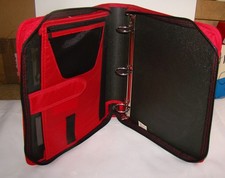 Five Star 1-1/2 Inch Zipper Binder, 3-Pocket Expanding File, Durable Red