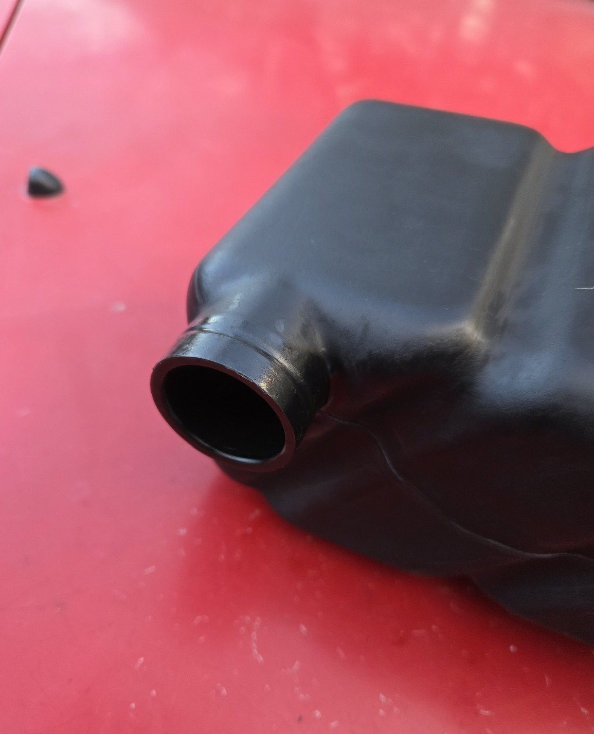 1984-1988 TOYOTA PICKUP TRUCK 22R OEM SILENCER AIR INTAKE CLEANER RESONATOR