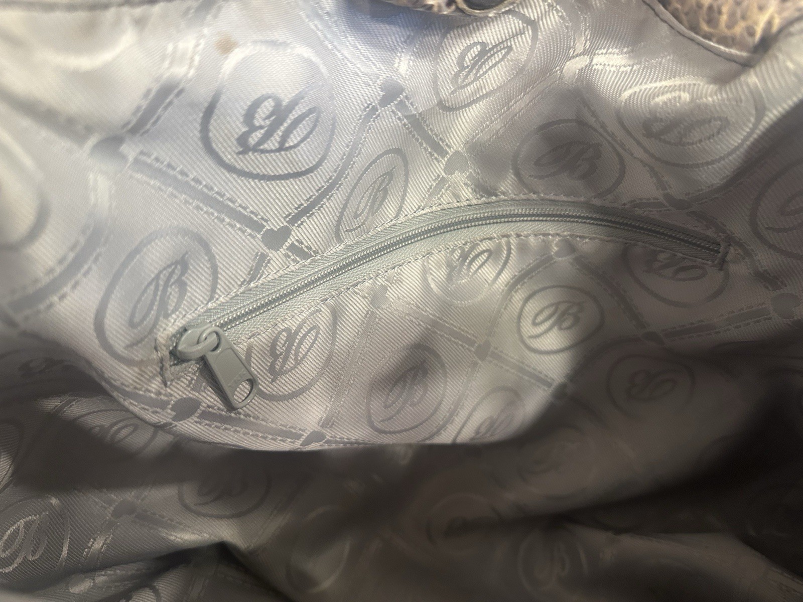 BRIGHTON LARGE PYTHON LIKE LEATHER TOTE/HOBO STYL… - image 13