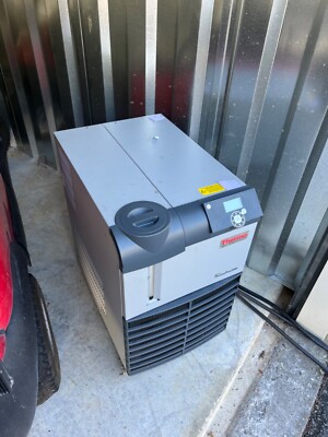 Thermo Fisher Scientific Neslab ThermoFlex 2500 Chiller