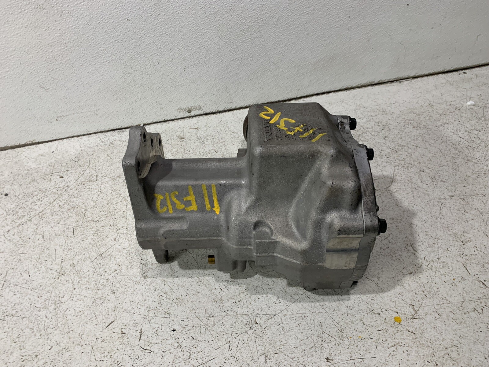 20072014 Volvo XC90 3.2 twin turbo transfer case AWD 4WD angle gear