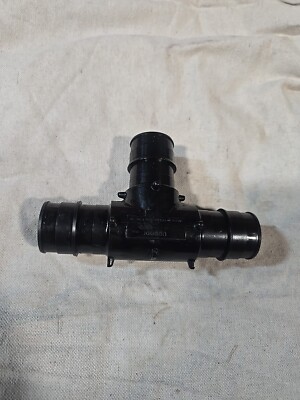 Uponor ProPEX  Tee, 1 1/4'' PEX x 1 1/4'' PEX x 1 1/4'' PEX