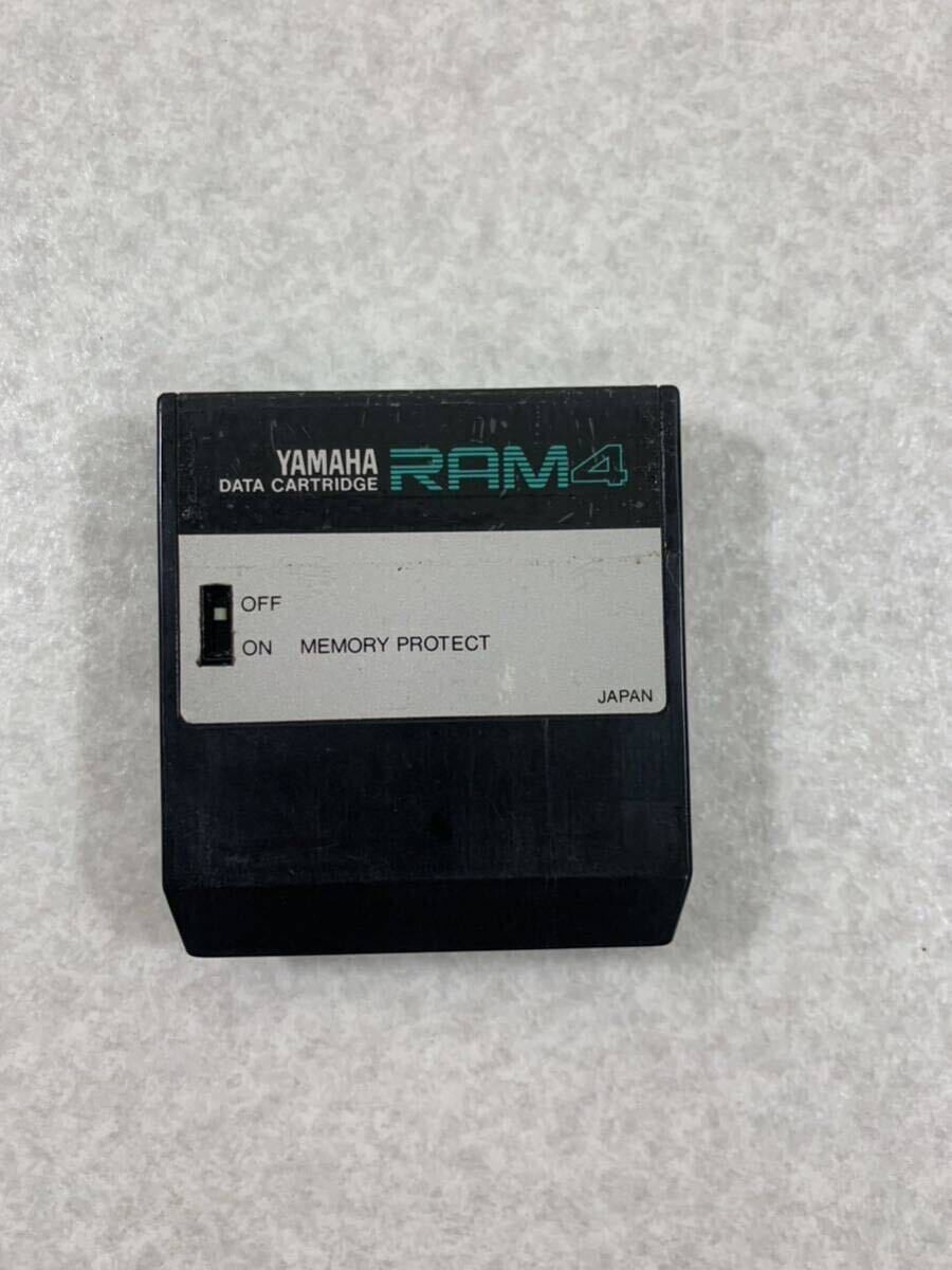 YAMAHA・ヤマハ 「RAM4」DATA CARTRIDGE for DX7Ⅱ Yamaha RAM4 | Accessories | Yamaha black boxes online archive