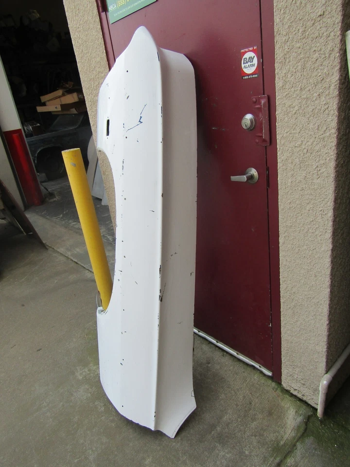 Chevrolet Impala Caprice 1968 guardabarros izquierdo original GM Foto 2 de 4