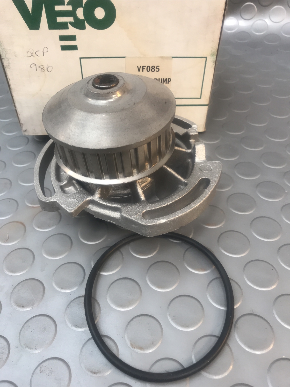 WATER PUMP FITS CLASSIC AUDI 50 (86) 1.1 1.3 1974-1977 80 1.3 1978 -1981 QCP986
