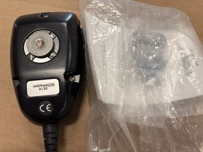 Motorola AARMN4025 Compact Microphone Professional Radio New- 2 sold separately 