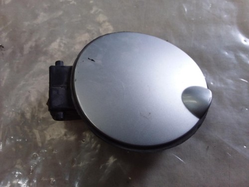 VOLKSWAGEN POLO FUEL DOOR / FILLER 12/96-12/01 96 97 98 99 00 01