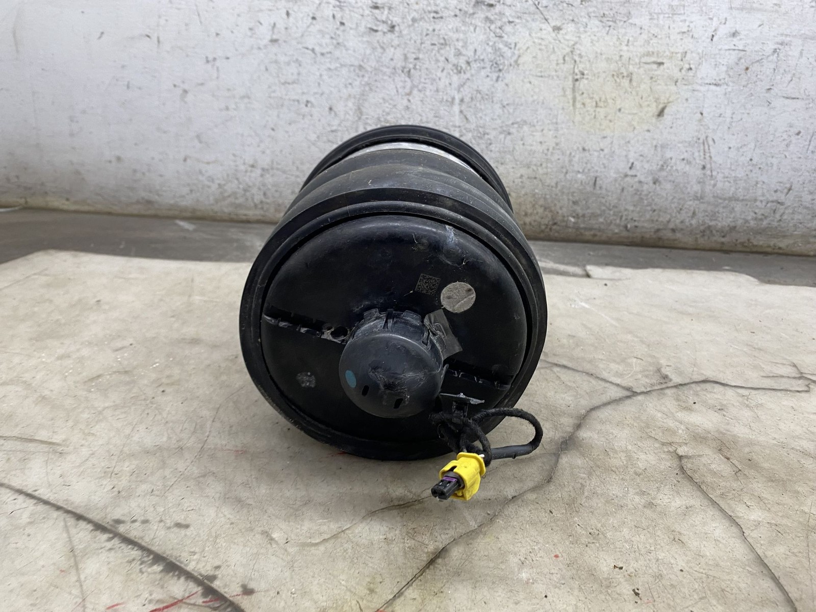 2020-2024 ASTON MARTIN DBX 4.0L RIGHT REAR AIR SUSPENSION SPRING MY83-5B906-AA