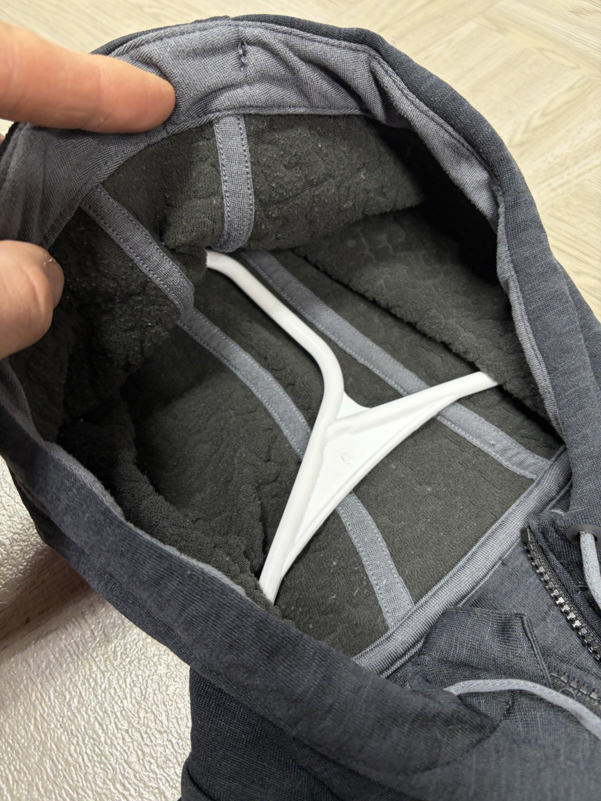 Peter Millar Active Eclipse Performance Hoodie To… - image 7