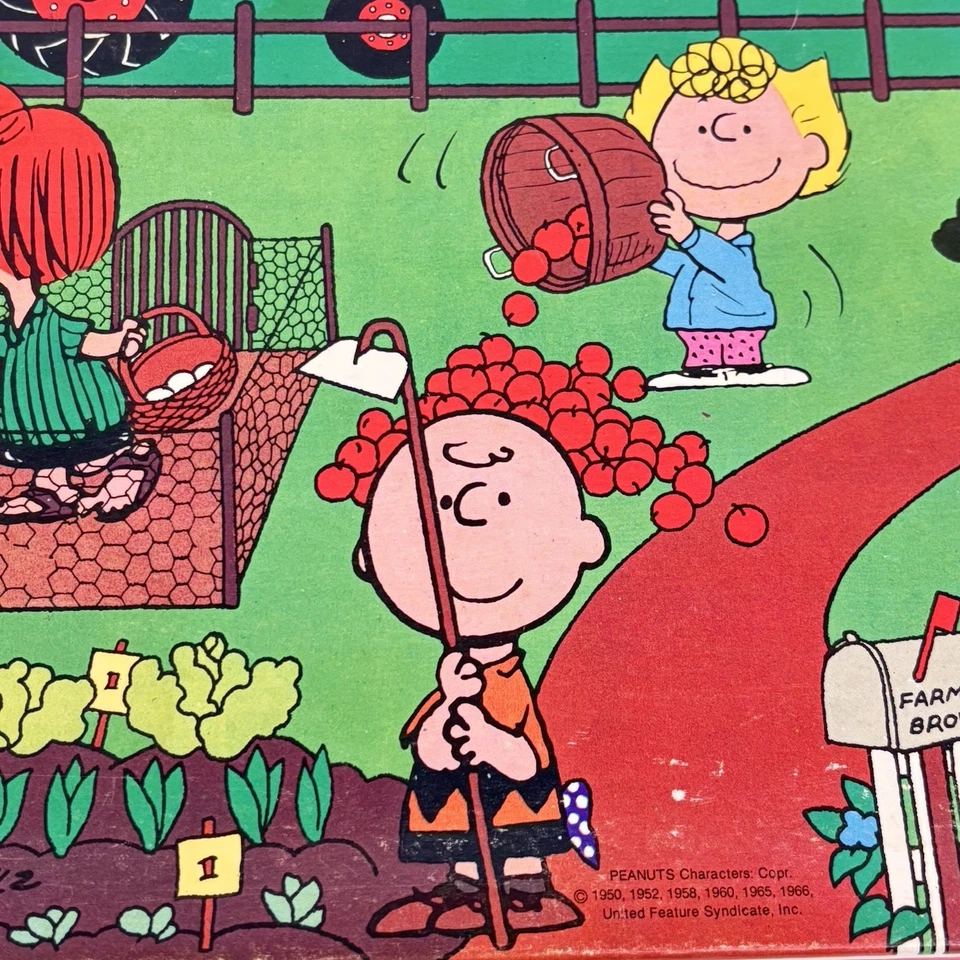 Rompecabezas Milton Bradley Peanuts Snoopy Farmer Brown 1978 Charlie Brown 250 piezas de colección Foto 3 de 4