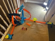 Hot Wheels Track Builder Unlimited Infinity Loop Set (NICHT KOMPLETT) 3 Autos