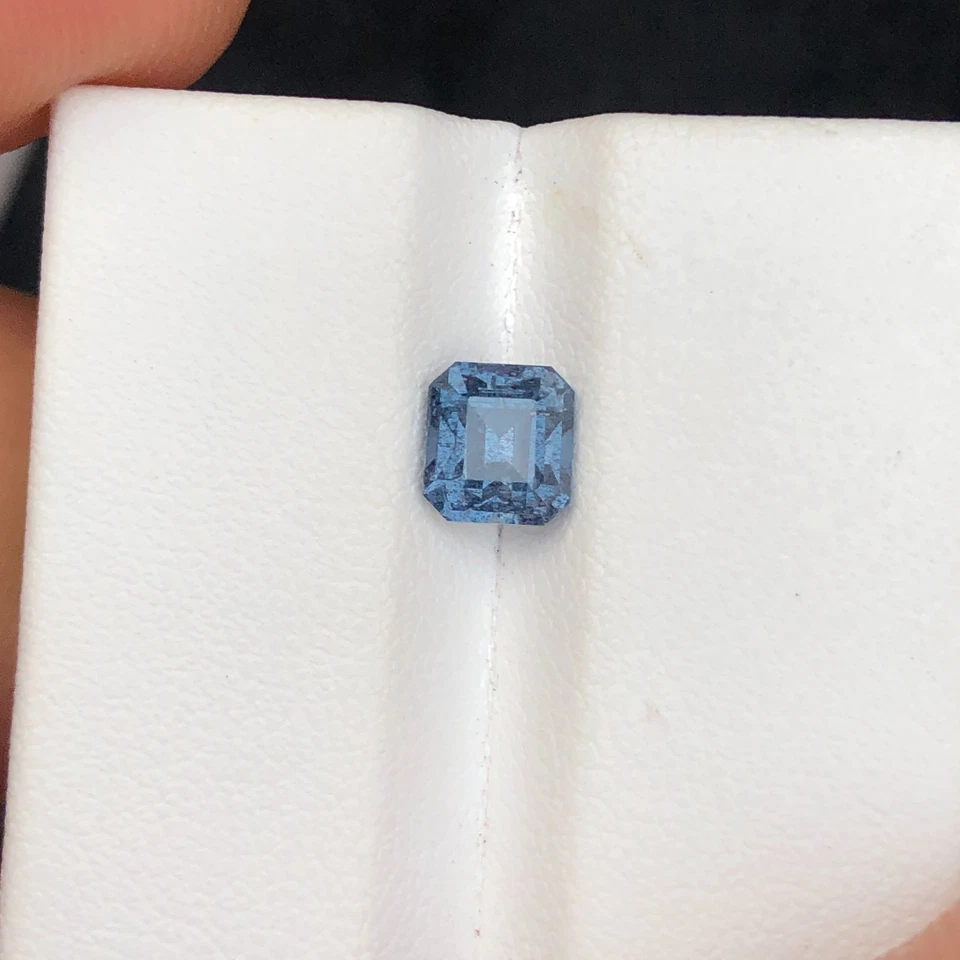 Natural Blue Spinel Loose Gemstone in Emerald Cut- 1.55 Carats - Image 4 of 4