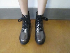 4th \u0026 Reckless. Gris/Plateado Metálico. Botas de plataforma/Bloque Talón.  Cyber\