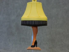 WB Christmas NEW * Leg Lamp Clip * Blind Bag Christmas Story Monogram Key Chain