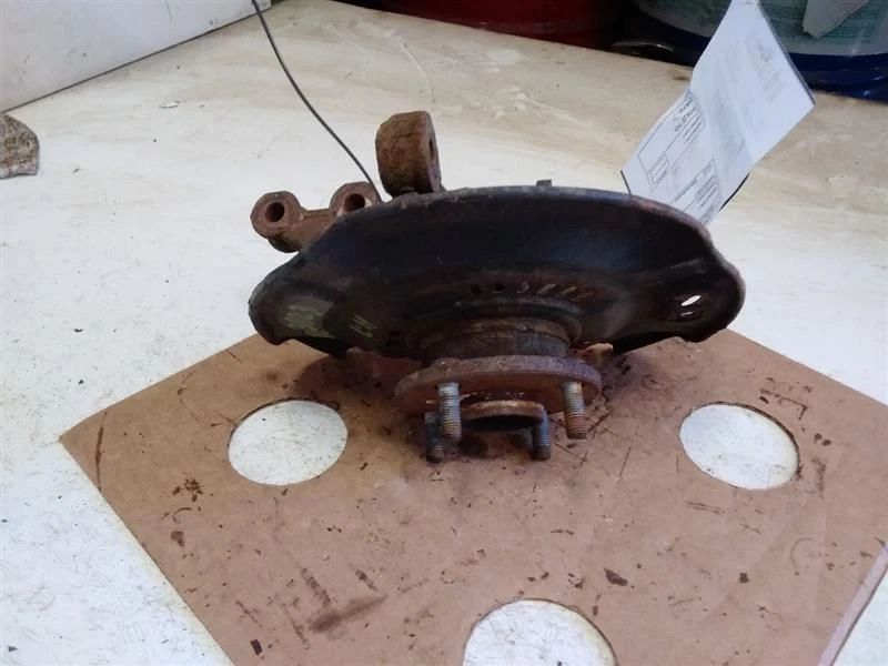 Toyota Prius 2012-2019 conductor husillo delantero izquierdo nudillo OEM Foto 2 de 4