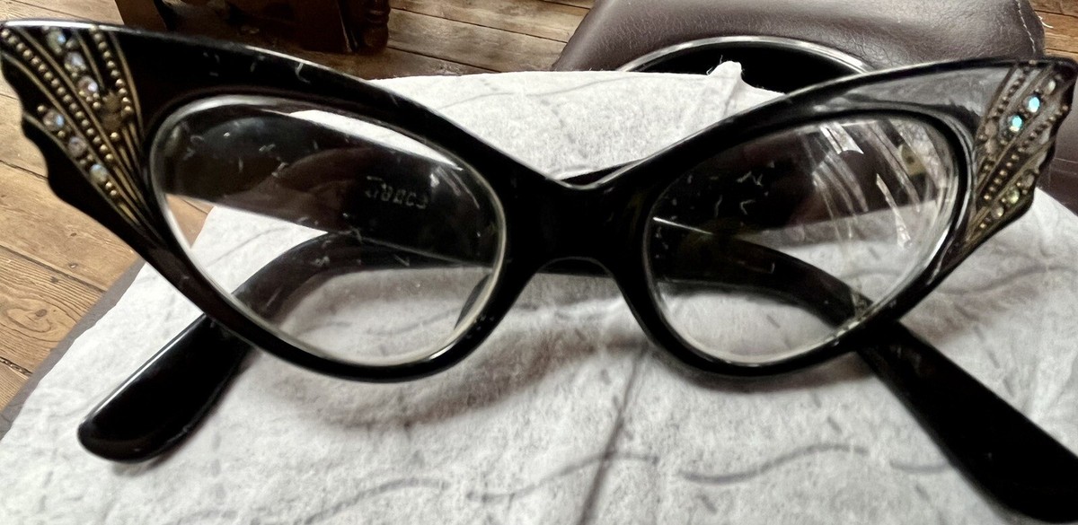 Vintage 1940s Cat Eye Glasses