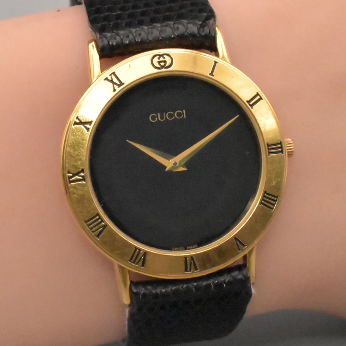 Montre homme vintage [Exc+5] Gucci 3000,2,M cadran doré noir quartz du JAPON
