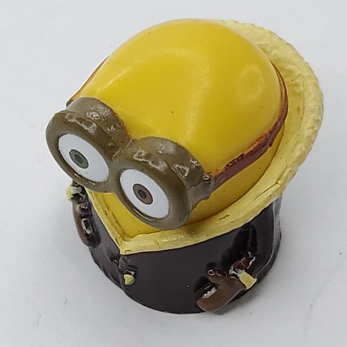 Thinkway Despicable Me Minion Bored Silly Bob Cake Topper Mini Action Figure 1" - Picture 3 of 10