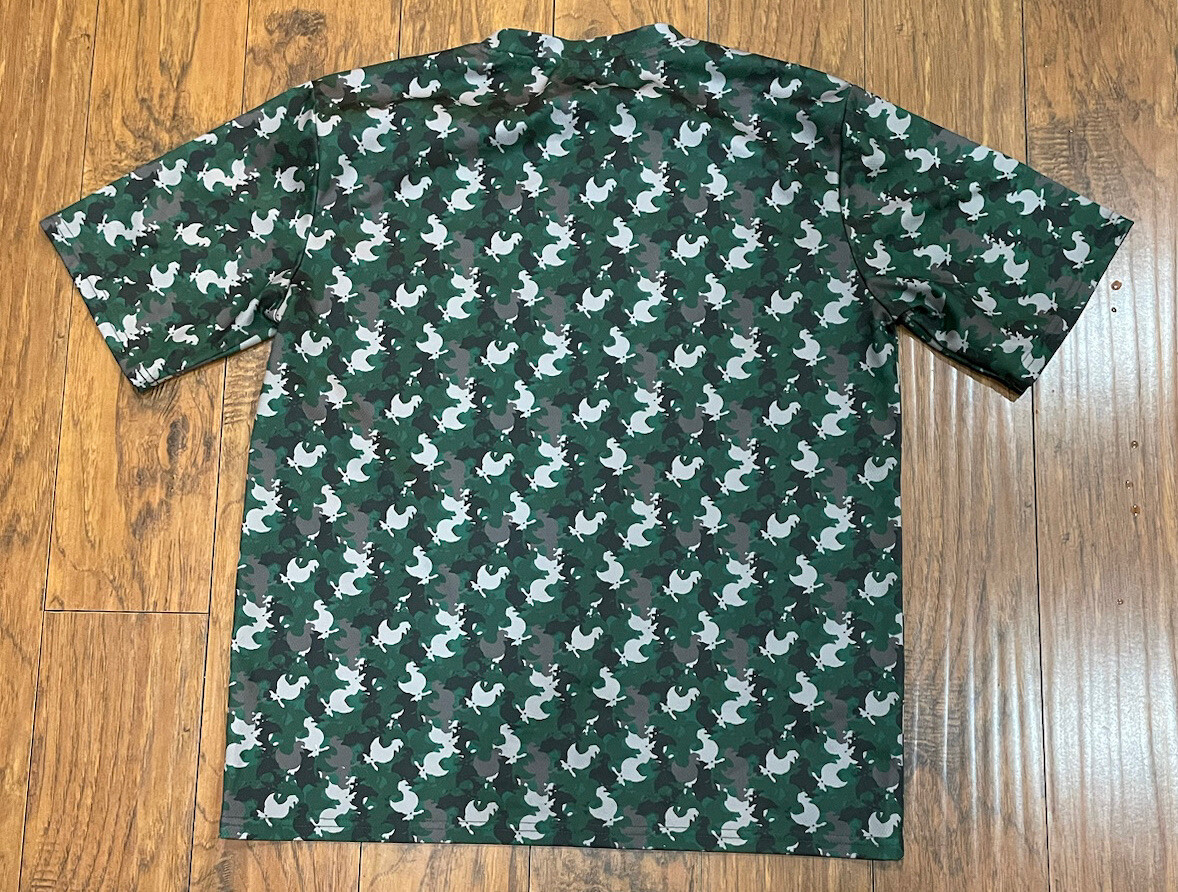 Zaxby's Mens It Ain't' Over Green Camo Employee Issued T