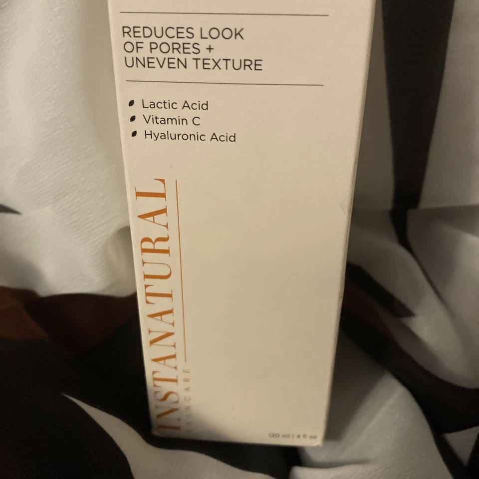 InstaNatural Brightening Vitamin C Scrub Reduces Fine Lines And Brightens. X2 - Image 3 of 3