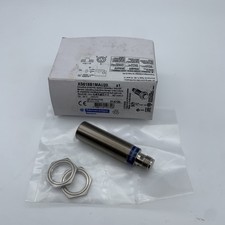 Telemecanique Inductive Proximity Sensor XS61...