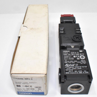 Omron D4GL-2DFA-A, Guard Lock Safety Door Switch Interlock New