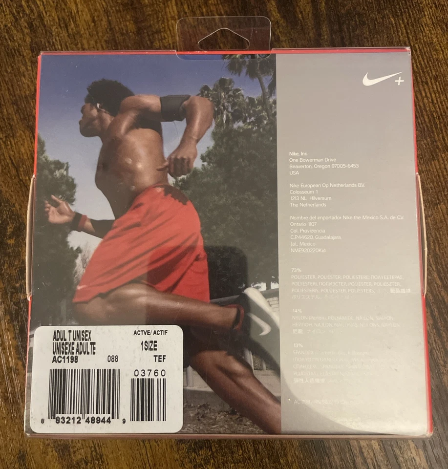 Nike Sport Armband for iPod Nano Black/Red New In Box - Image 2 of 4