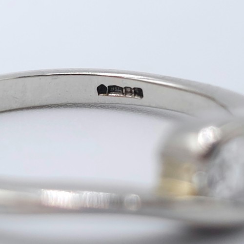 Platinum 0.40ct VS2 Natural Oval Diamond Crossover Solitaire Ladies Ring Size N - Picture 9 of 11
