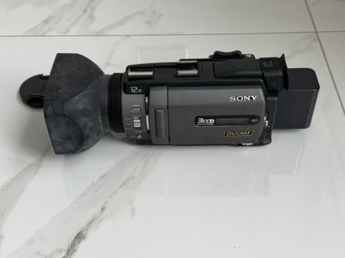 Sony DSR-PDX10P mini DV / DVCAM 3-CCD Camcorder (Read Description)