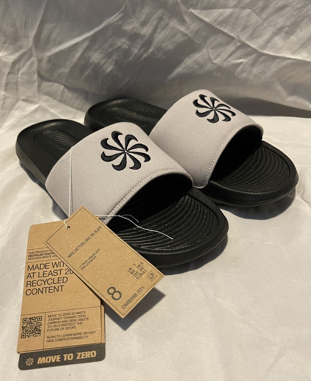 victoria one slide nike