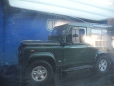Brand New Unopened Land Rover Defender KYOSHO Universal Hobbies 1 18 Land Rover
