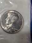 1989 P UNCIRCULATED MINT SET CELLO KENNEDY HALF DOLLAR 50 CENTS #873