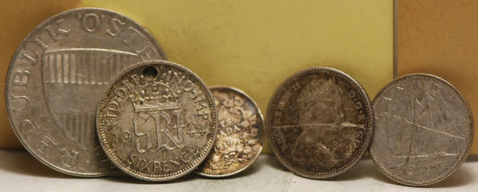 Silver Collection (5 Coins) silver, 15.9 gm., Damaged & Average Circulated 11-4 - Image 2 of 2