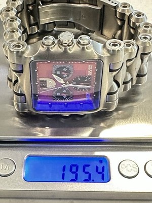 AMAZING OAKLEY MINUTE MACHINE TITANIUM RED DIAL WATCH CLOSE TO NEW