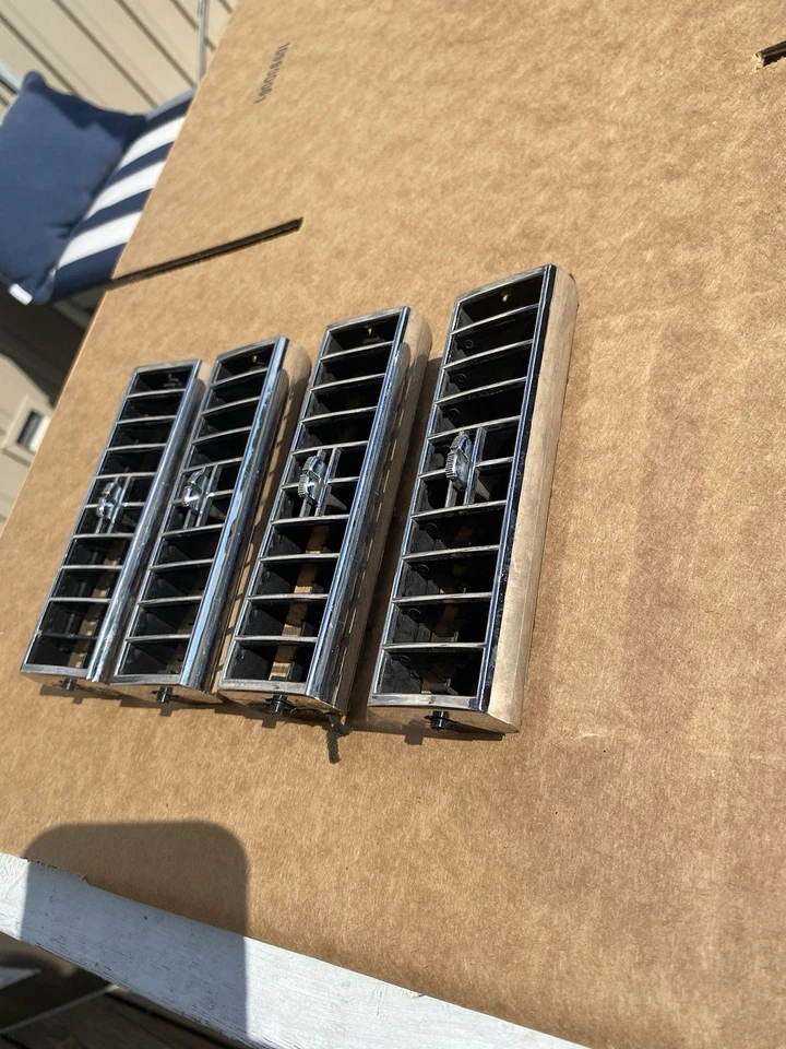74-78 Cadillac Eldorado A/C Dash Pad Vents Set - Image 4 of 4