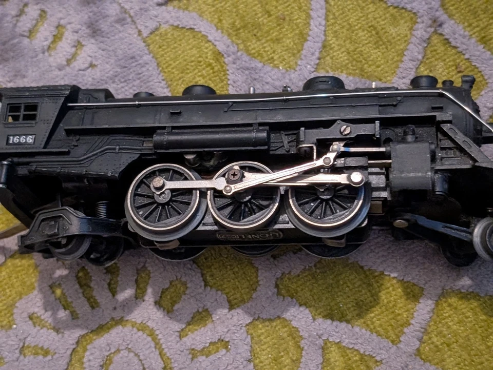 Lionel 1666 - Prewar Metal O Gauge Set of 8 - Image 4 of 4