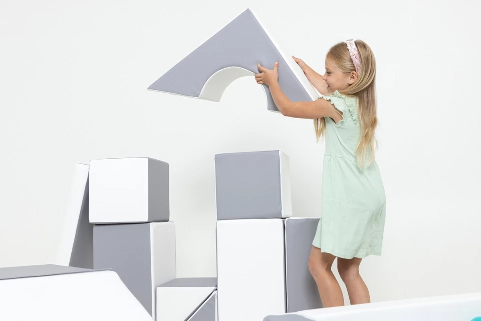 11 Grossbausteine Schaumstoffbausteine Bauklötze Riesenbausteine Schloss-Set - Bild 3 von 4